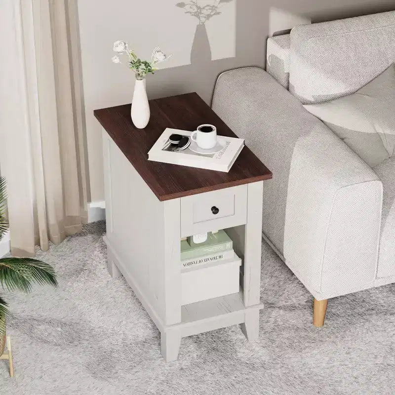 Table d'appoint étroite avec station de charge, petites tables d'appoint de ferme, table de nuit de rangement, tables de chevet, table de canapé de salon