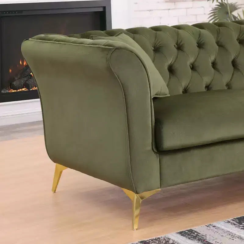 Canapé Chesterfield 3 places en velours ivoire / bleu marine / vert olive avec accoudoirs arrondis et pieds chromés