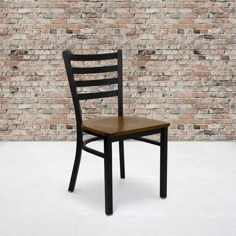 Chaise de restaurant en métal à dossier échelle Emma et Oliver, lot de 2